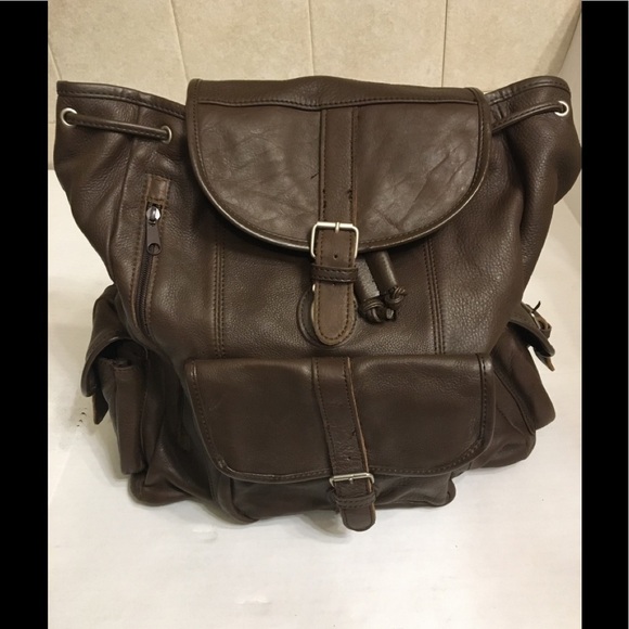 Large Vintage Brown Cowhide Leather Backpack - Picture 5 of 16